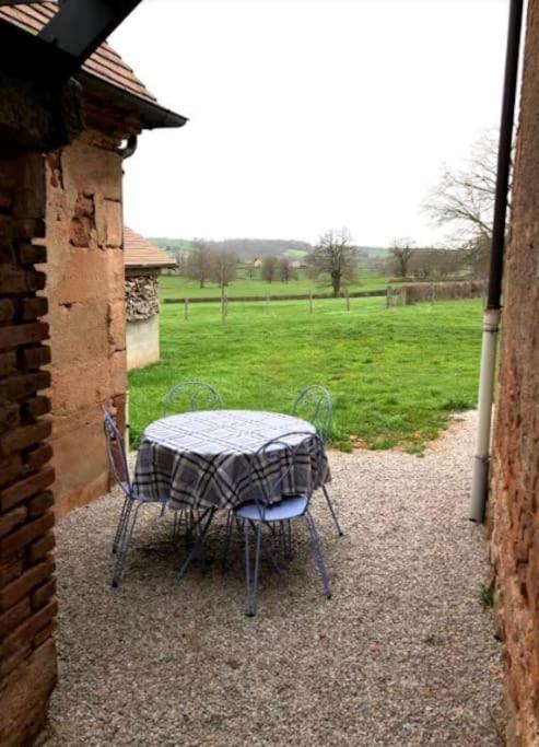 Gite Du Four A Pain Couzon Bagian luar foto